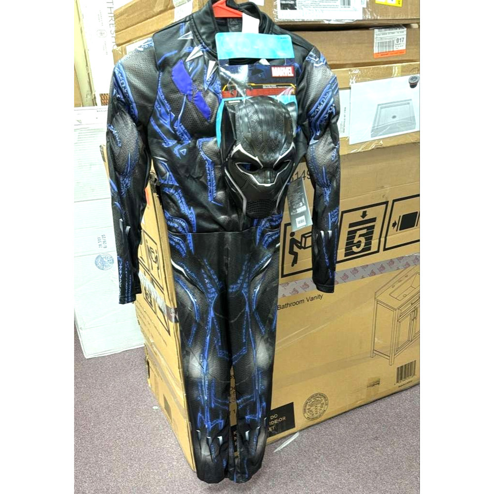 Marvel Black Panther Light Up Costume Kids Boys Black Size 7 - 8 Years old kids